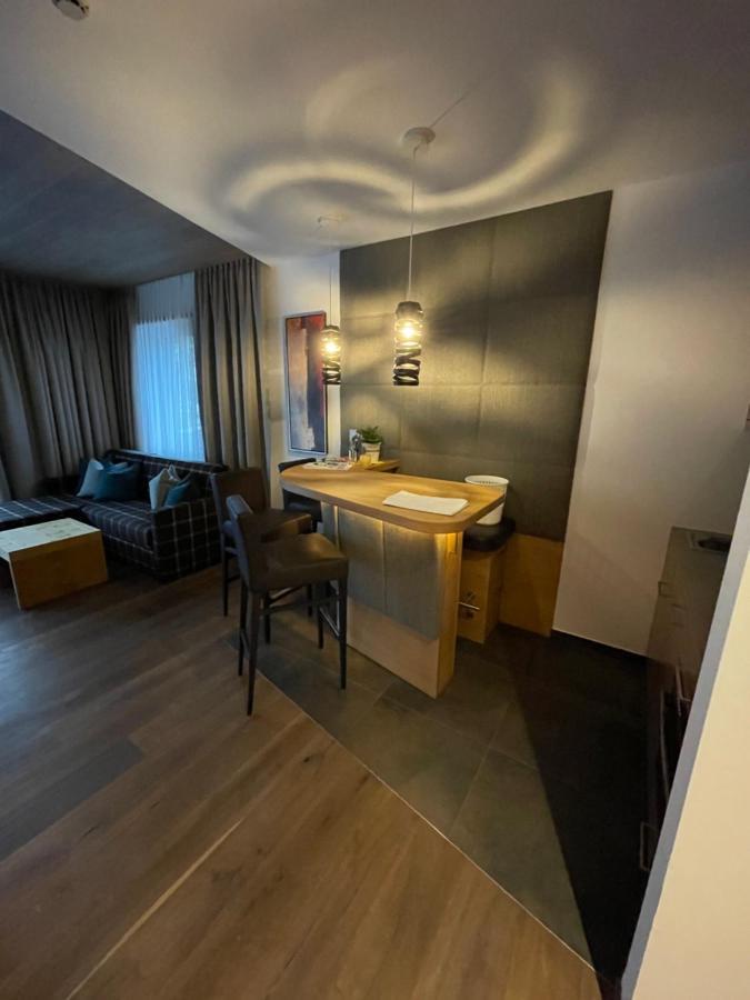 Haus Alt St. Anton Leilighet St. Anton am Arlberg Eksteriør bilde